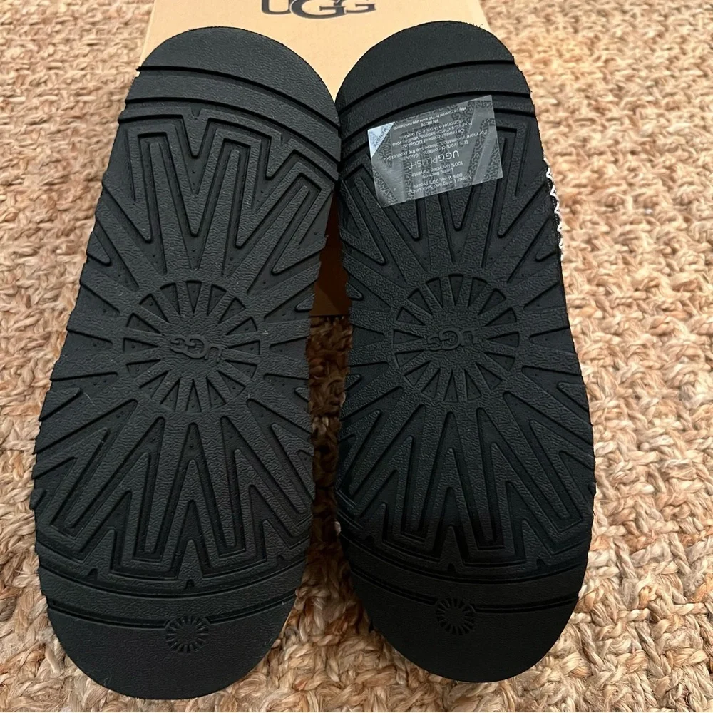 NWT UGG Tazz Platform Suede Slipper Black Women’s 7 - Picture 13 of 16